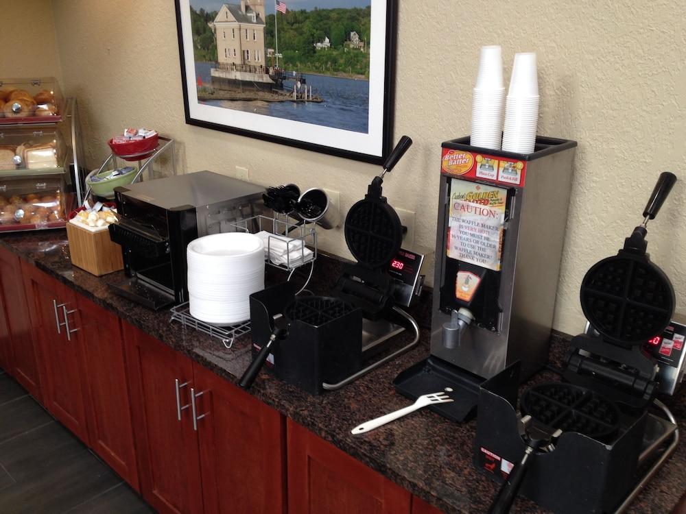 Best Western Fishkill Inn & Suites Exterior foto